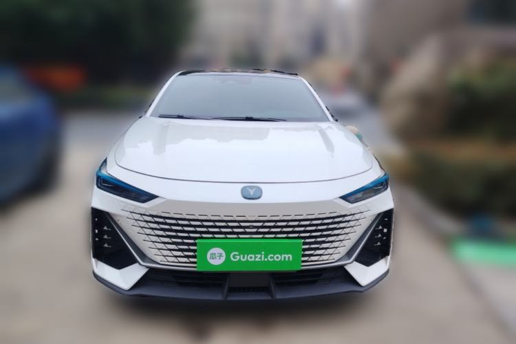 Used Changan UNI-V 2022 1.5T Smart Navigation Version