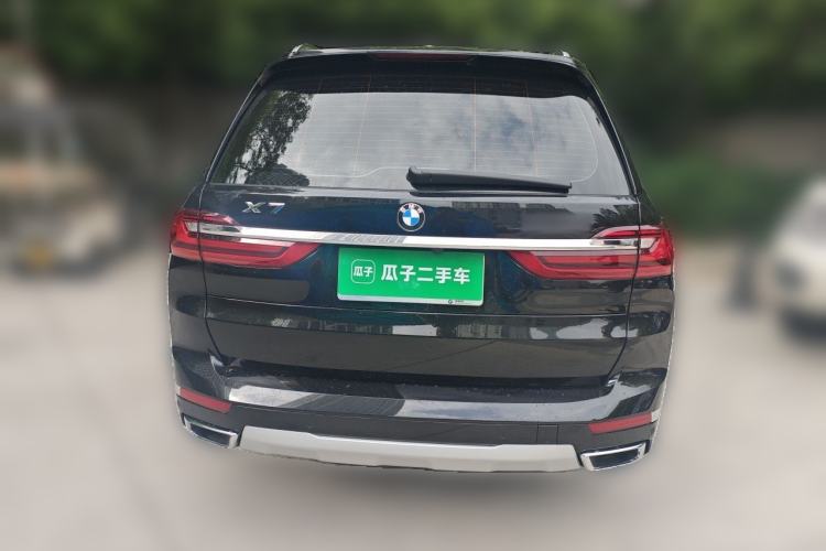 Used BMW X7 2022 xDrive40i Luxury Package with Leading Features
