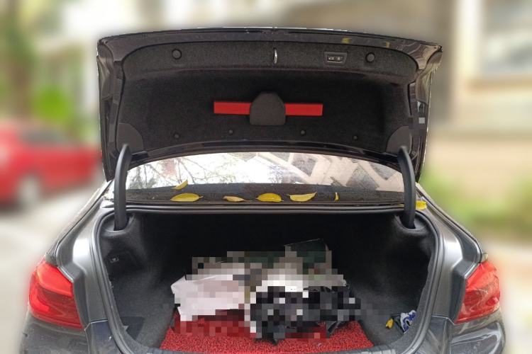 Used BMW 5 Series 2018 Restyled 530Li Leading Edition M Sport Package
