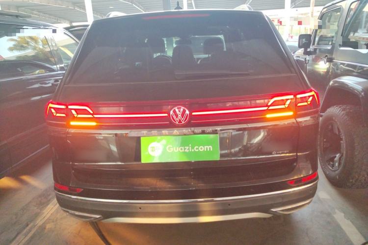 Used Volkswagen Teramont 2024 530 V6 All-Wheel-Drive Dragon Edition