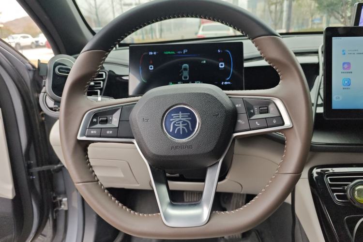 Used BYD Qin PLUS 2024 HONOR Edition DM-i 55KM Leading Model
