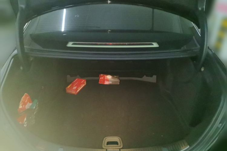 Used Mercedes-Benz E-Class 2022 E 300 L Luxury Model Trunk