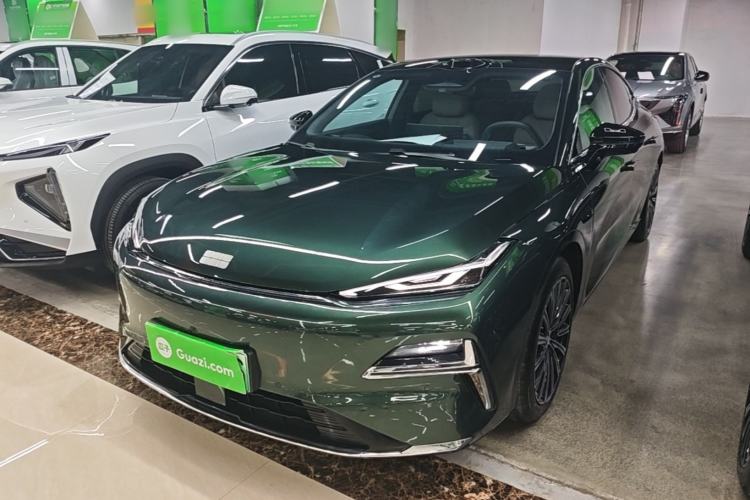 Used Geely Galaxy 8 2025 130km EM-P Starship Edition