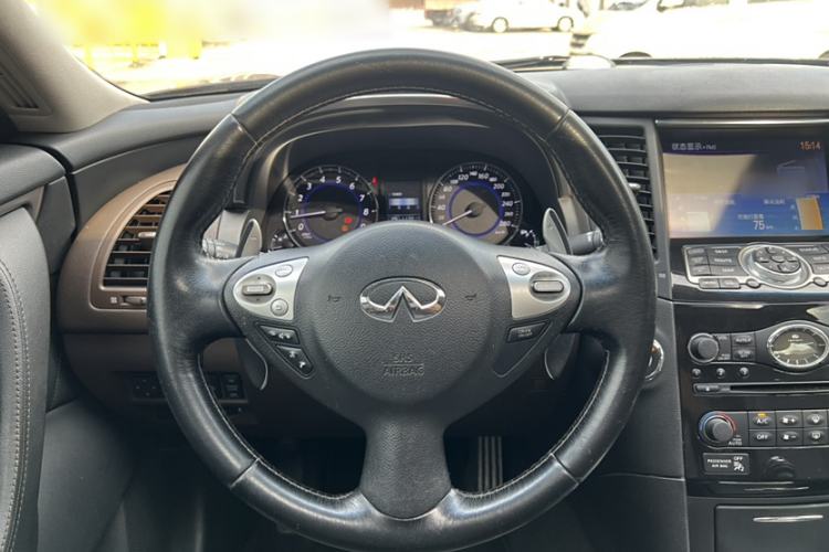 Used Infiniti QX70 2013 3.7L Standard Edition