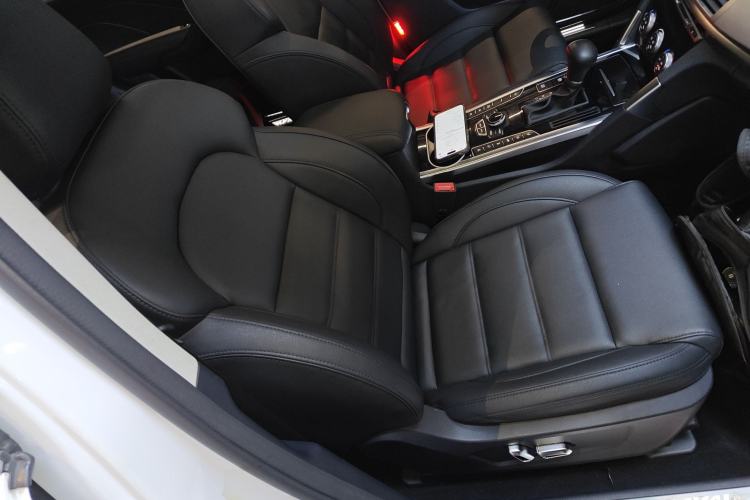 Used Haval H7 2017 Red-Label H7 2.0T Automatic Prestige Model Right Front Seat