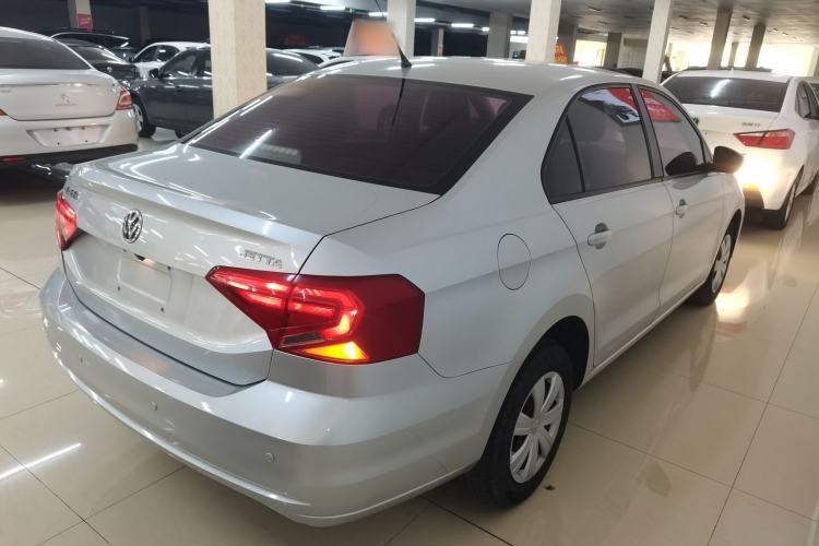 Used Volkswagen Jetta 2017 1.4L Manual Fashion Edition Rear Right 45 Deg