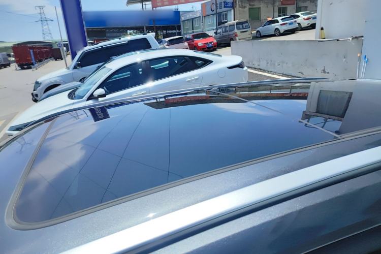 Used CHANGAN UNI-Z New Energy 2025 Model, Smart New Blue Whale 125km Battleship+ Version Roof