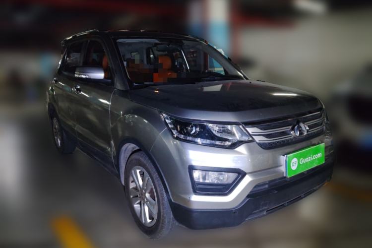 Used CHANGAN OSHAN CX70 2016 1.6L Manual Luxury Model Front Right 45 Deg