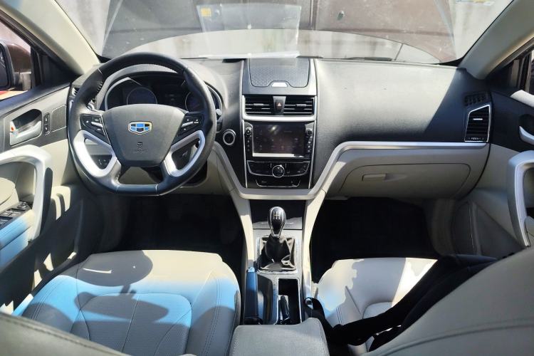 Used Geely Auto Emgrand 2016 Sedan 1.5L Manual Luxury Model Center Console