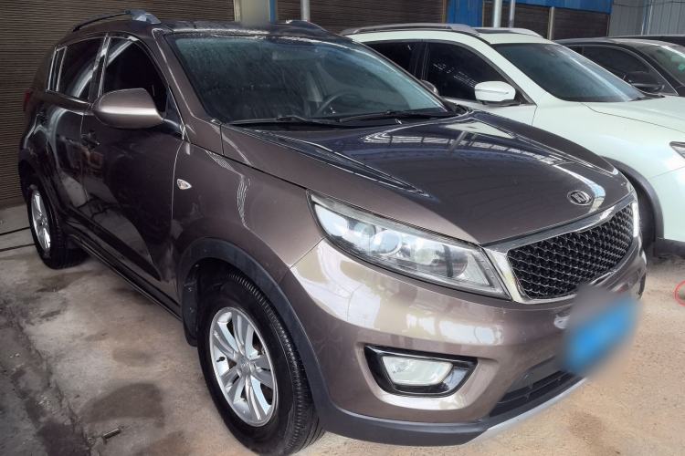 Used Kia Sportage R 2016 2.0L Automatic Two-Wheel Drive GL Front Right 45 Deg