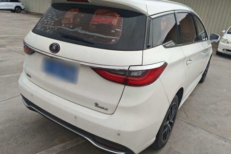 Used BYD Song MAX 2017 1.5T Automatic Smart Connect Elite 7-Seater
