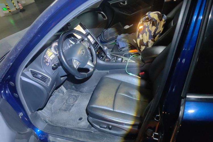 Used Infiniti Q50L 2016 2.0T Comfort Edition