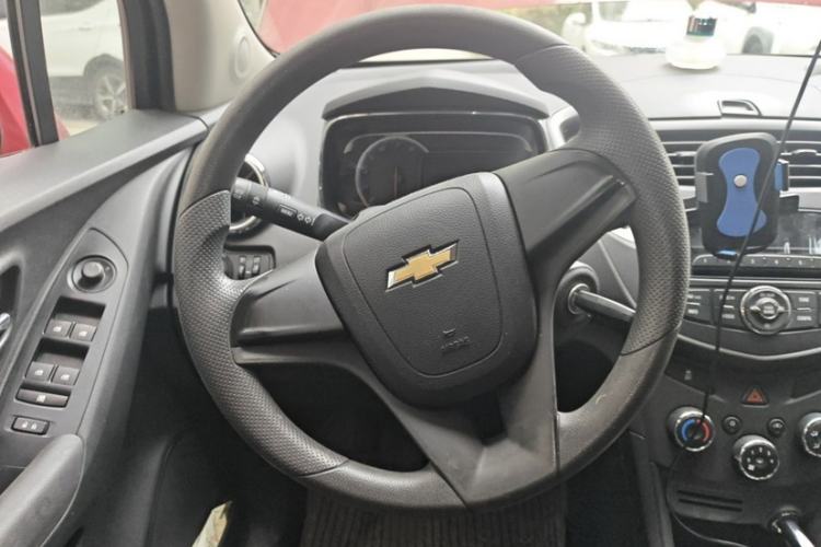 Used Chevrolet Trax 2016 1.4T Manual Two-Wheel Drive Comfort Version with Sunroof
