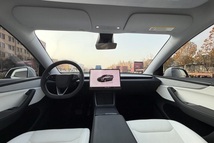 Used Tesla Model Y 2025 Rear-Wheel Drive First Edition