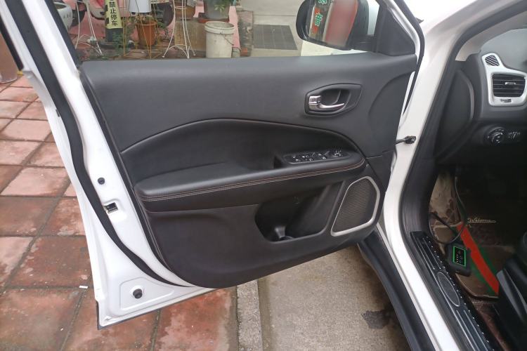 Used Jeep Compass 2020 220T Automatic Leading Edition