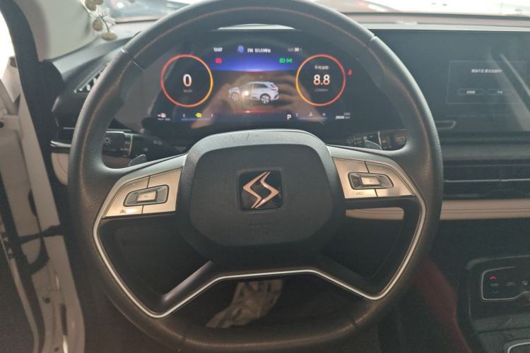 Used SOL QX 2021 300T DCT Prestige Smart Connectivity Version Steering Wheel