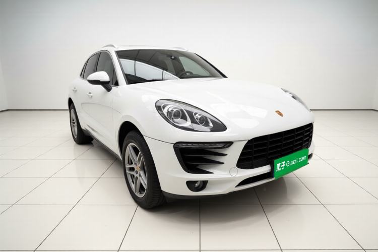 Used Porsche Macan 2017 Macan 2.0T Exterior 2