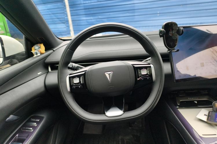 Used Deepal L07 2024 530 Max Qiankun Intelligent Driving ADS SE Pure Electric Version
