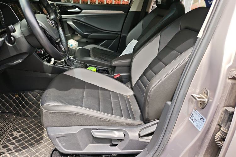 Used Volkswagen Sagitar 2022 280TSI DSG Flyover Edition Left Front Seat