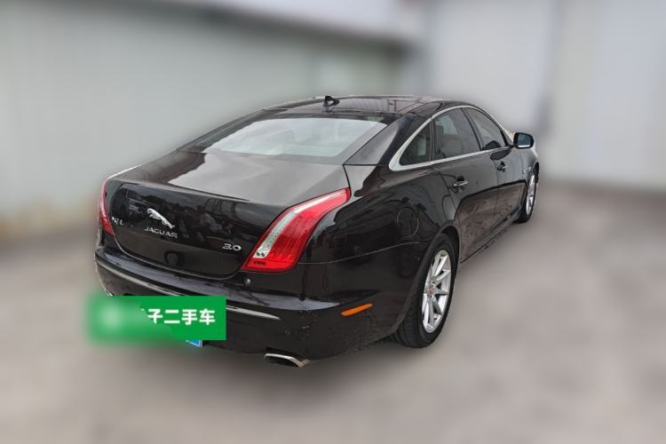 Used Jaguar XJ 2014 XJL 3.0 SC Two-Wheel-Drive Panoramic Business Edition
