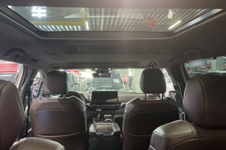 Used Toyota Granvia 2024 2.5L Hybrid Prestige PLUS Four-Wheel Drive Version Headliner