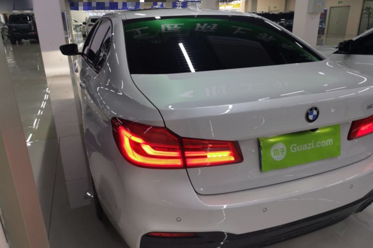 Used BMW 5 Series 2018 Restyled 530Li Leading Edition M Sport Package
