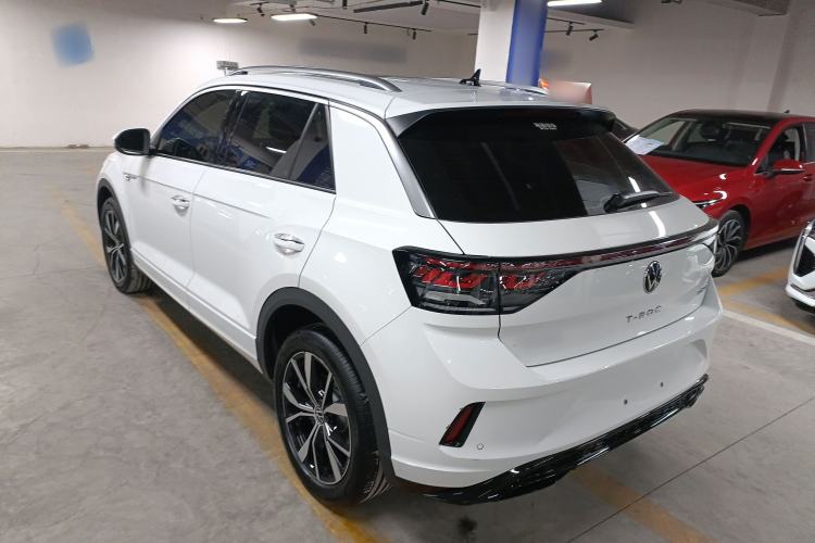 Used Volkswagen T-ROC 2025 Facelift Model 2 300TSI DSG Two-Wheel Drive Chenguang Edition Exterior 2