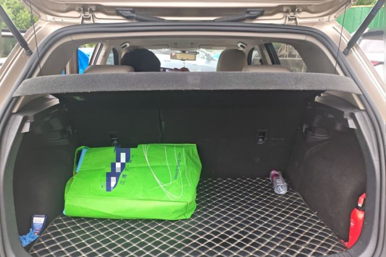 Used Volkswagen Golf 2016 230TSI Automatic Luxury Version Trunk