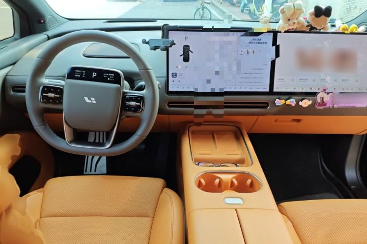 Used Li Auto i6 2025 Model Four-Wheel-Drive Standard Type