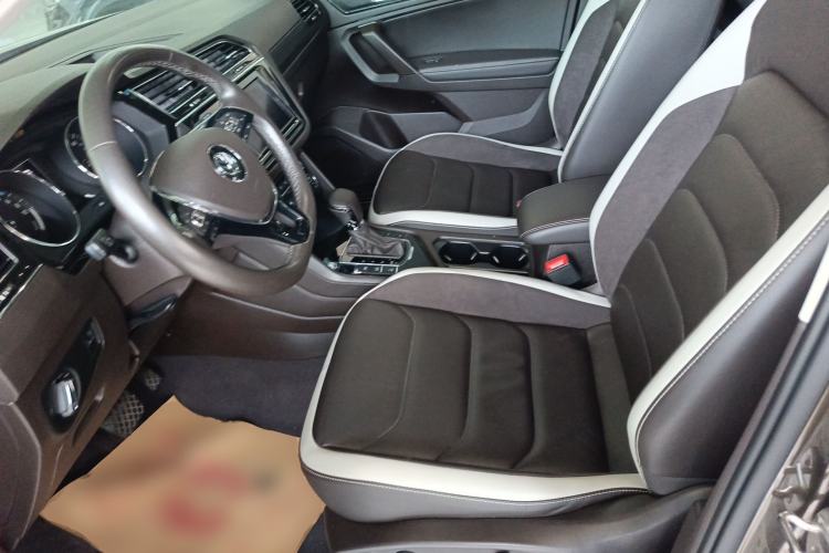 Used Volkswagen Tiguan L New Energy 2019 430 PHEV Hybrid Luxury Edition Left Front Seat