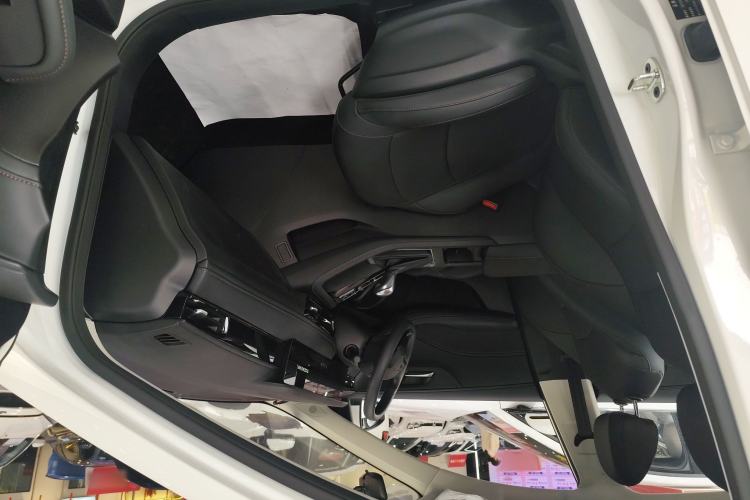 Used Roewe i5 2024 1.5L CVT Luxury Edition Interior 1