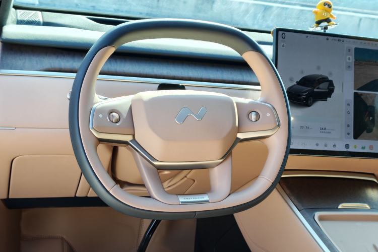 Used ONVO Luxeed L90 2025 Model—Max Six-Seater Version