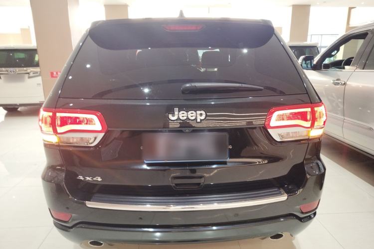Used Jeep Grand Cherokee 2015 3.6L Luxury Navigation Edition
