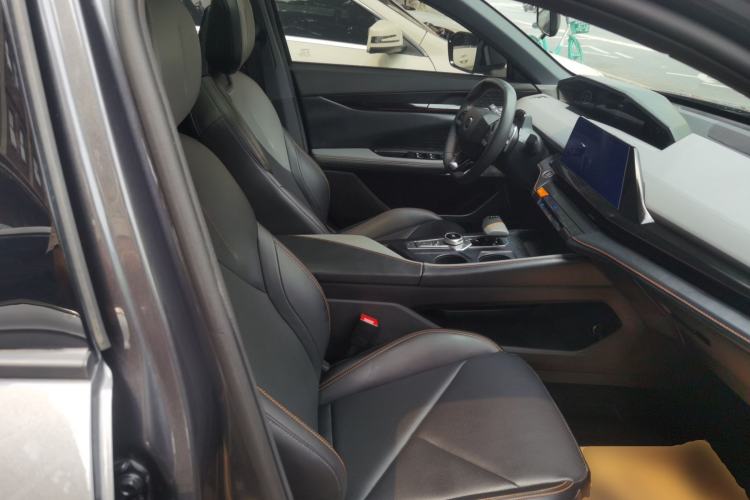 Used CHANGAN UNI-V 2022 1.5T Prestige Version