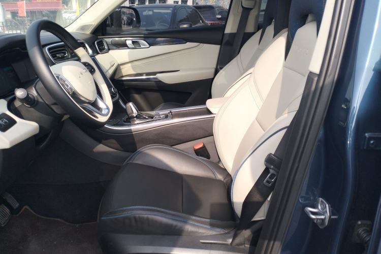 Used Lynk & Co 01 2017 2.0T Two-Wheel Drive Zhaopu Version
