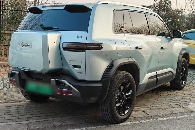 Used Formula Leopard Titanium 3 2025 501 km Range Rear-Wheel Drive Intelligent Driving Max Edition