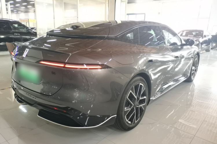 Used Avatr 06 2025 Pro Range-Extended Edition Rear Right 45 Deg