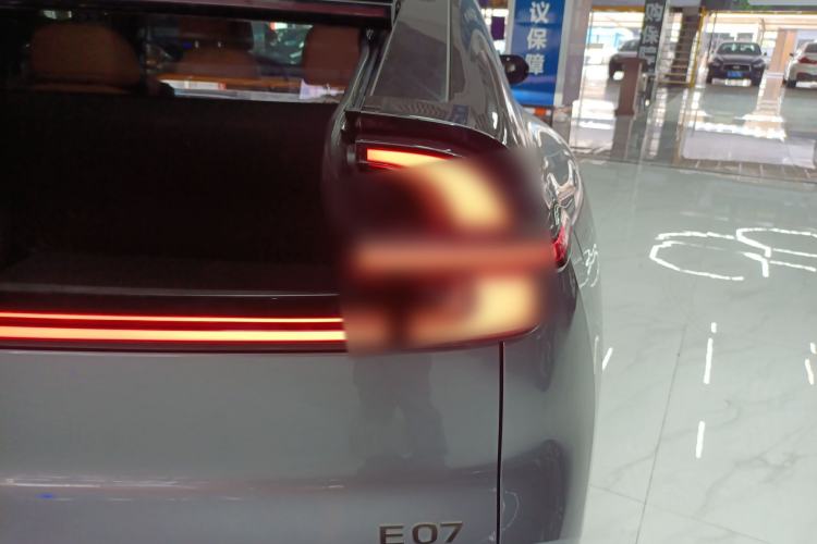 Used CHANGAN NEVO E07 2026 Model Pure Electric Four-Wheel Drive 90kWh Dacheng Edition Right Rear Taillight