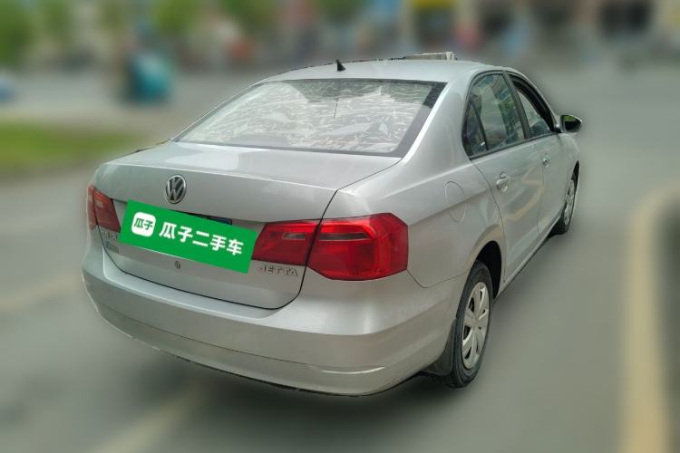 Used Volkswagen Jetta 2013 1.6L Manual Fashion Edition