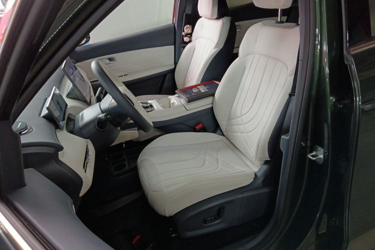 Used Geely Galaxy Galaxy Xingjian 7 EM-i 2025 120km Exploration+ Version
