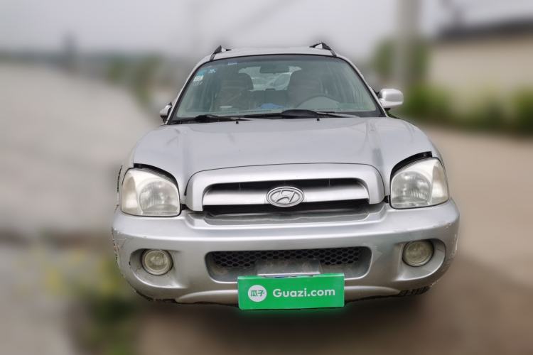 Used Huatai Santa Fe Classic 2012 2.0L Gasoline Manual Two-Wheel Drive Comfort Version Front