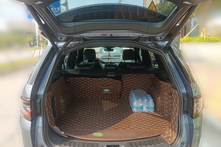 Used Land Rover Discovery Sport 2021 249 PS R-Dynamic S Performance Edition Trunk