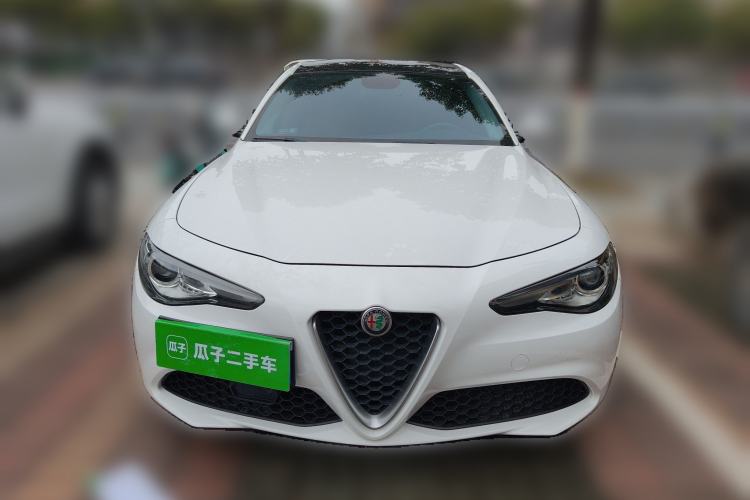 Used Alfa Romeo Giulia 2017 2.0T 280HP Luxury Edition
