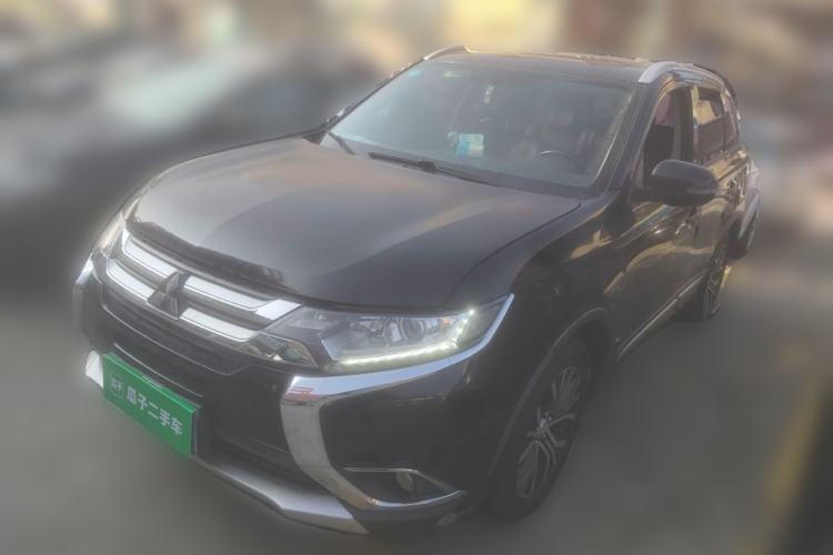 Used Mitsubishi Outlander 2018 2.0L Two-Wheel Drive Glory Edition 5 Seats