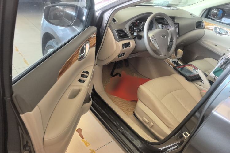 Used Nissan Sylphy 2014 1.6XV CVT Deluxe Edition
