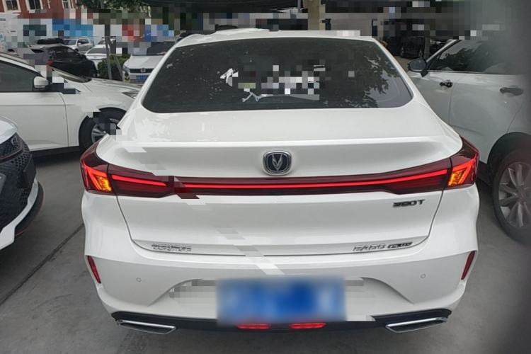Used CHANGAN Eado 2023 Changan Edition PLUS Blue Whale NE 1.4T GDI DCT Prestige Version
