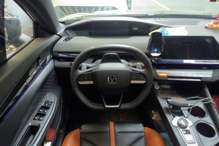 Used CHANGAN UNI-V 2024 1.5T Prestige Sport Edition
