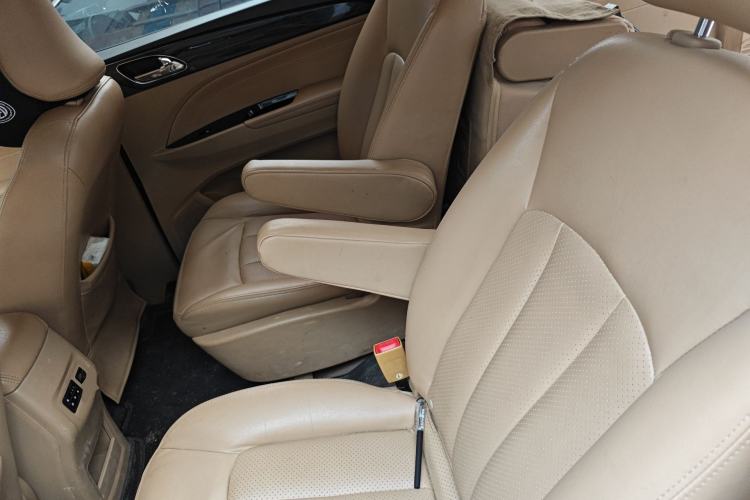 Used Baojun 730 2016 1.5T Manual Luxury Edition 7 Seats Left Rear Seat