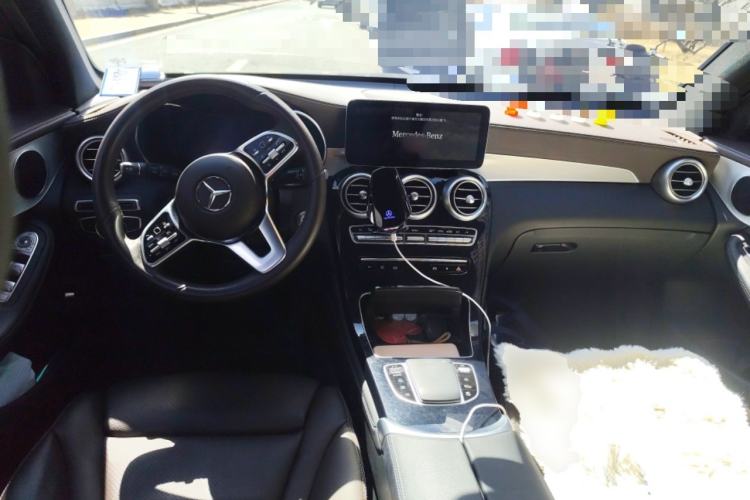 Used Mercedes-Benz GLC 2021 GLC 260 L 4MATIC Dynamic Edition Center Console