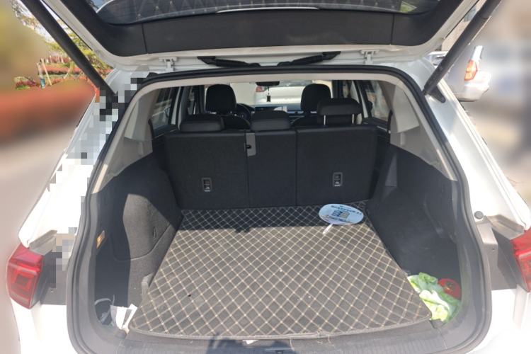 Used Volkswagen Tiguan L New Energy 2023 430 PHEV Plug-in Hybrid Flagship Edition Trunk